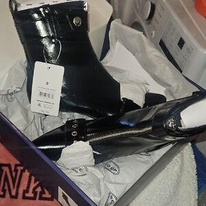 NIB Scoop Sleek Black Ankle Booties